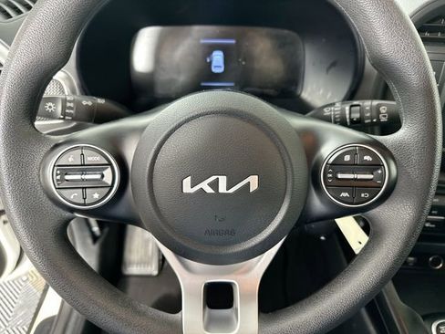 Used 2024 Kia Soul LX w/ Option Group 015 FWD image 18