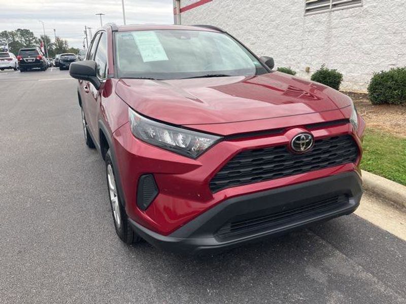 Certified 2019 Toyota RAV4 LE image 1