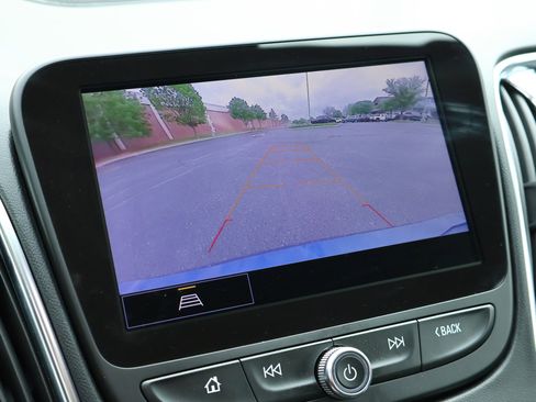 Used 2023 Chevrolet Malibu LT FWD image 5