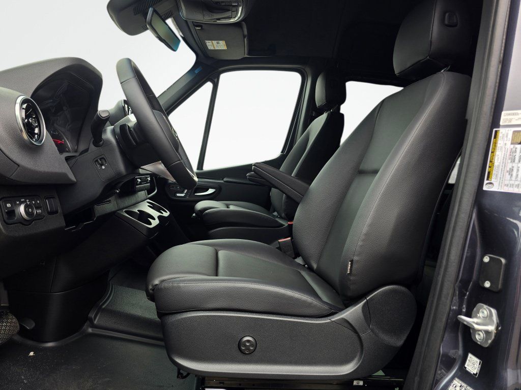 New 2026 Mercedes-Benz Sprinter 2500 image 34