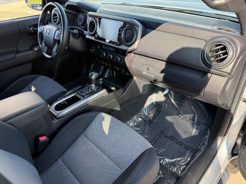 Certified 2022 Toyota Tacoma TRD Sport w/ Technology Package RWD image 10
