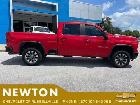 Used 2025 Chevrolet Silverado 2500 Custom w/ Custom Value Package AWD/4WD image 16