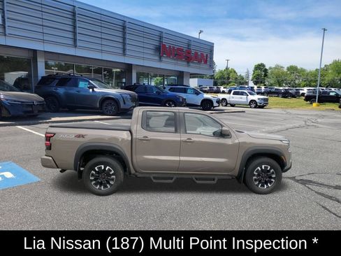Certified 2023 Nissan Frontier 4x4 Crew Cab image 2