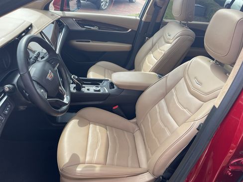 Used 2024 Cadillac XT6 Premium Luxury w/ Platinum Package image 15