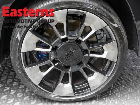 Used 2023 BMW XM w/ M Driver's Package AWD/4WD image 8