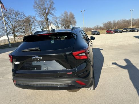 New 2026 Chevrolet Trax RS w/ Driver Confidence Package image 6