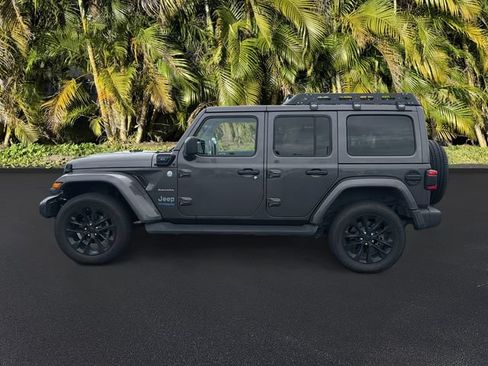 Used 2021 Jeep Wrangler Unlimited Sahara w/ Cold Weather Group AWD/4WD image 9