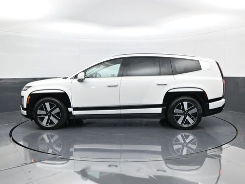 New 2026 Hyundai Ioniq 9 SEL image 8