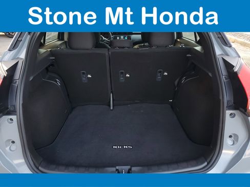 Used 2024 Nissan Kicks SV image 10