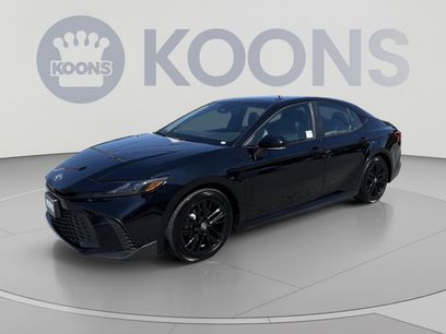 Used 2025 Toyota Camry SE w/ Multimedia Upgrade Package