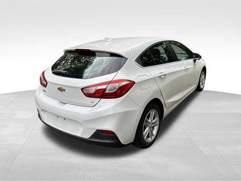 Used 2017 Chevrolet Cruze LT w/ Sun And Sound Package FWD image 5
