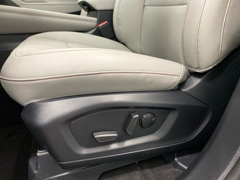 New 2026 Ford Explorer Active w/ Active Comfort Package AWD/4WD image 24