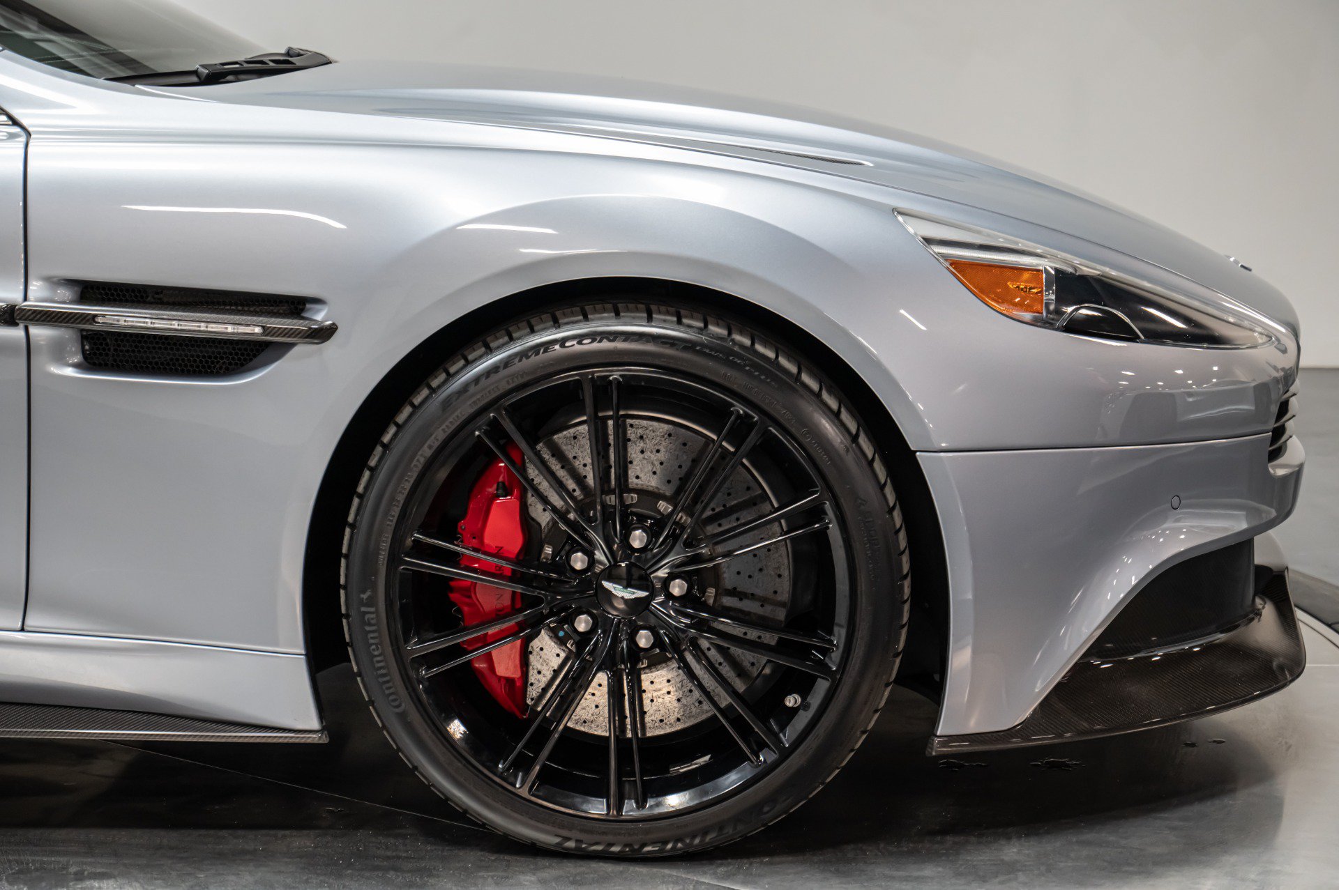 Used 2014 Aston Martin Vanquish Coupe RWD image 54