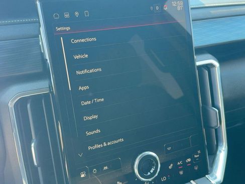 Used 2024 GMC Acadia Elevation w/ Luxury Package image 26