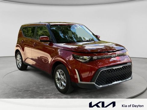 Used 2025 Kia Soul S FWD image 3