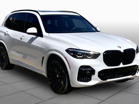 Used 2022 BMW X5 M50i AWD/4WD image 2