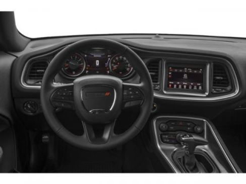Used 2021 Dodge Challenger SXT image 10