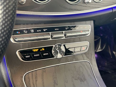 Used 2018 Mercedes-Benz E 300 image 16