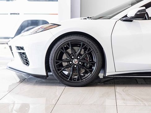 Used 2023 Chevrolet Corvette Stingray w/ Z51 Performance Package image 8