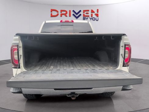 Used 2018 GMC Sierra 1500 SLT AWD/4WD image 10