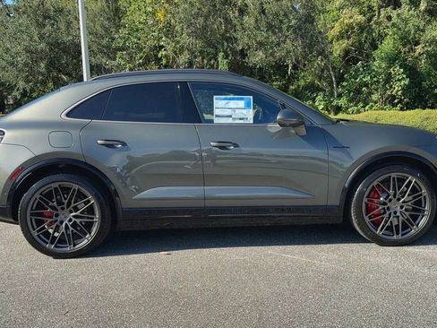 New 2025 Porsche Macan Turbo Electric image 9