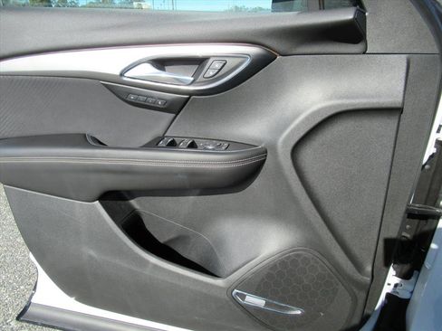 Used 2025 Buick Envision Sport Touring image 15