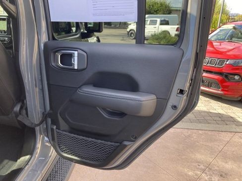 Used 2022 Jeep Wrangler Unlimited Sahara w/ Safety Group image 24