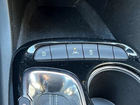 Used 2025 Buick Encore GX Preferred FWD image 37