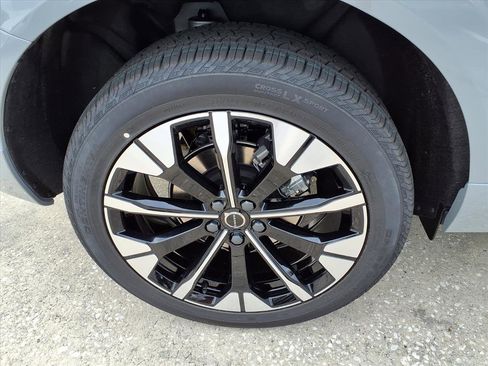 New 2026 Volvo XC60 B5 Plus w/ Protection Package Premier image 9