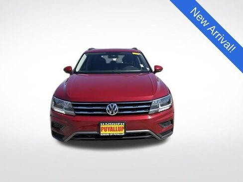 Used 2020 Volkswagen Tiguan SE w/ Panoramic Sunroof Package AWD/4WD image 2