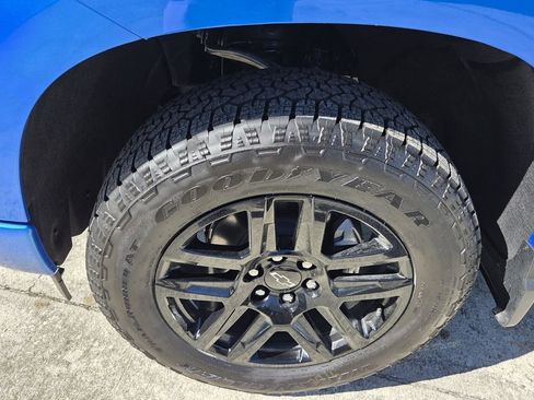 Used 2026 Chevrolet Silverado 1500 RST w/ RST Select Package image 9