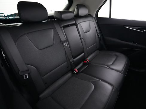 Used 2024 Kia Niro Wave w/ Wave Preserve Package FWD image 5