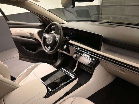 New 2026 Hyundai Tucson Limited image 12