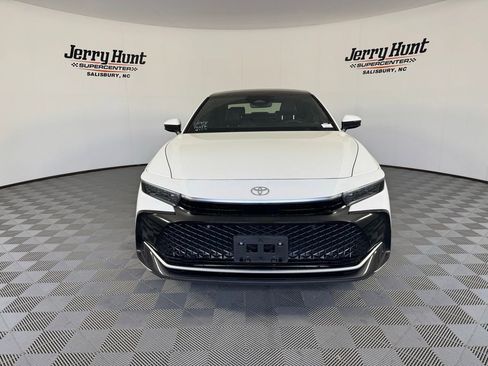 Used 2023 Toyota Crown Limited AWD/4WD image 8