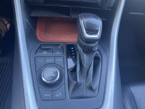 Used 2020 Toyota RAV4 Adventure AWD/4WD image 16