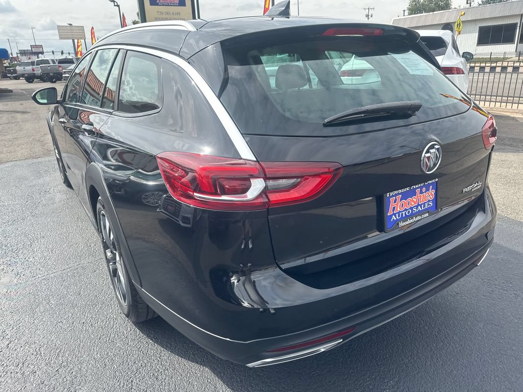 Used 2019 Buick Regal Essence w/ Sights and Sounds Package AWD/4WD image 33