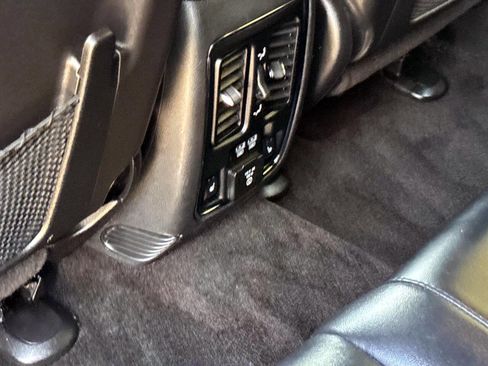 Used 2015 Jeep Grand Cherokee Limited AWD/4WD image 9