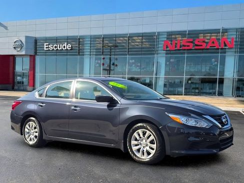 Used 2016 Nissan Altima 2.5 S w/ Power Driver Seat Package FWD image 1