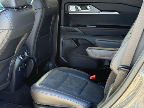 New 2026 Ford Explorer ST w/ Sun And Sound Package image 7