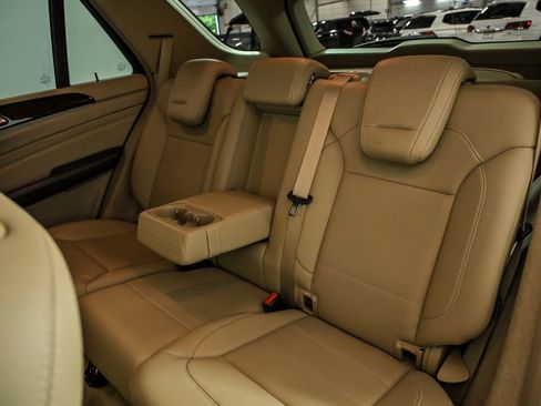 Used 2014 Mercedes-Benz ML 350 4MATIC image 17