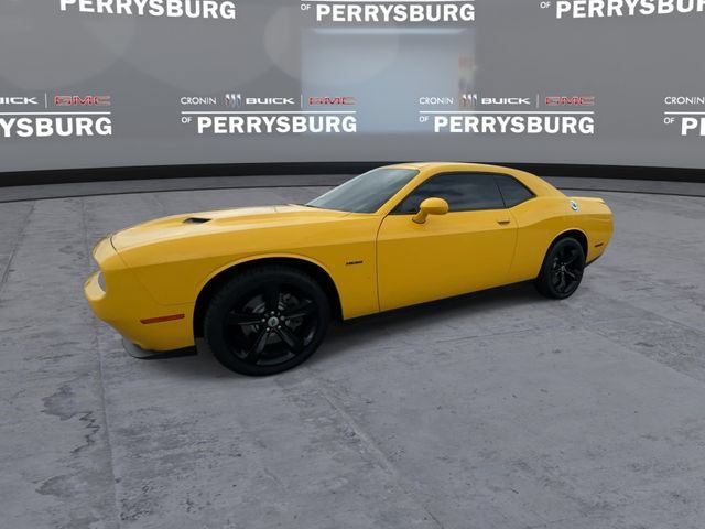 Used 2018 Dodge Challenger R/T w/ Driver Convenience Group RWD image 4