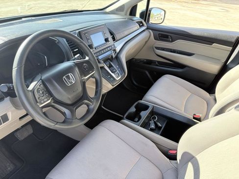Used 2019 Honda Odyssey LX image 5