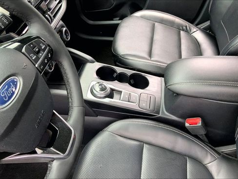 Used 2022 Ford Escape SEL FWD image 13