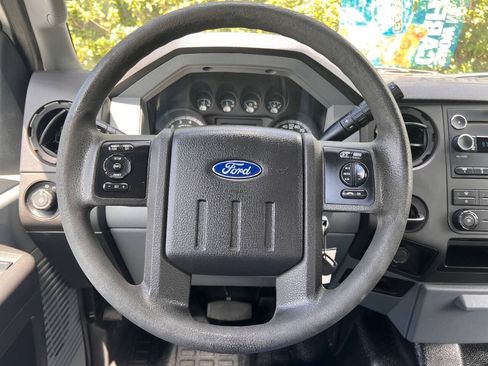 Used 2016 Ford F250 XL w/ Power Equipment Group RWD image 28