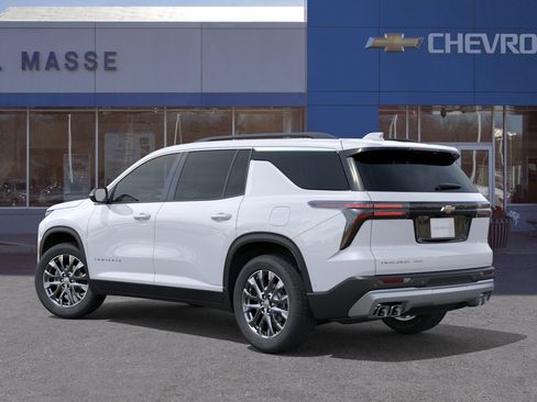 New 2026 Chevrolet Traverse LT w/ Sun and Wheel Package AWD/4WD image 3