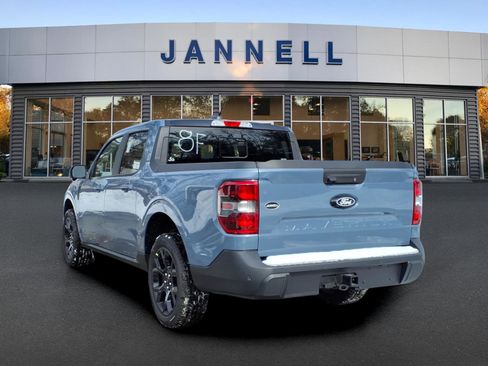 New 2026 Ford Maverick Lariat w/ Black Appearance Package image 5
