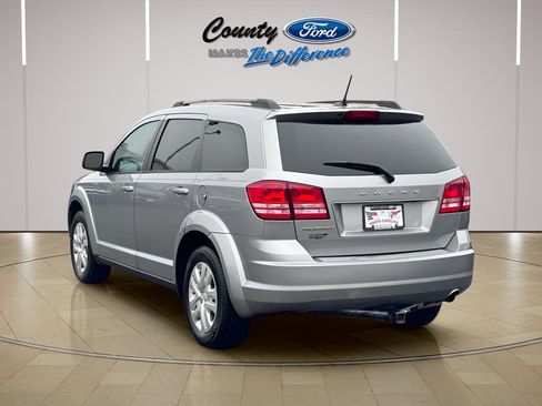 Used 2017 Dodge Journey SE image 13