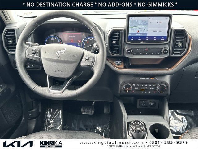 Used 2022 Ford Bronco Sport Outer Banks w/ Tech Package AWD/4WD image 2
