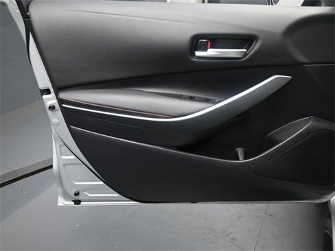 Used 2024 Toyota Corolla SE image 19