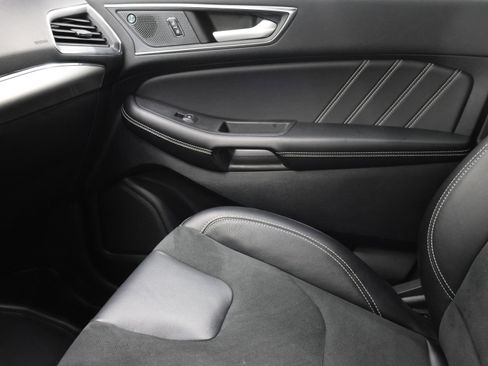 Used 2023 Ford Edge ST image 13